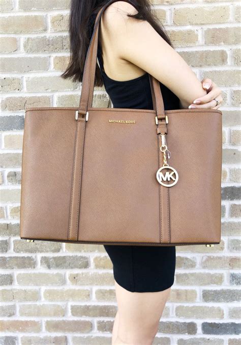 michael kors laptop bags uk|laptop bag Michael Kors women.